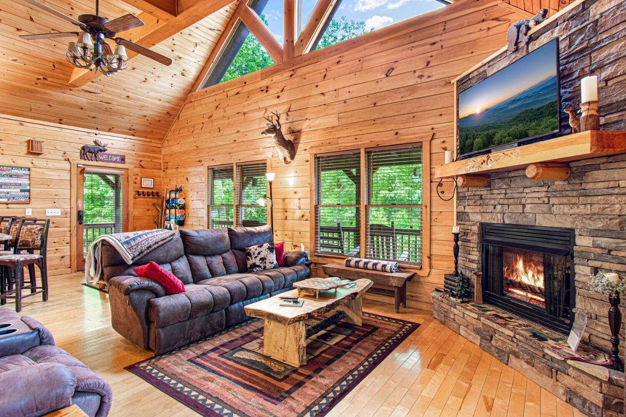 Incredible Views! - Pet Friendly - Aska Adventure Area - Bearfoot Bungalow Blue Ridge Exterior photo